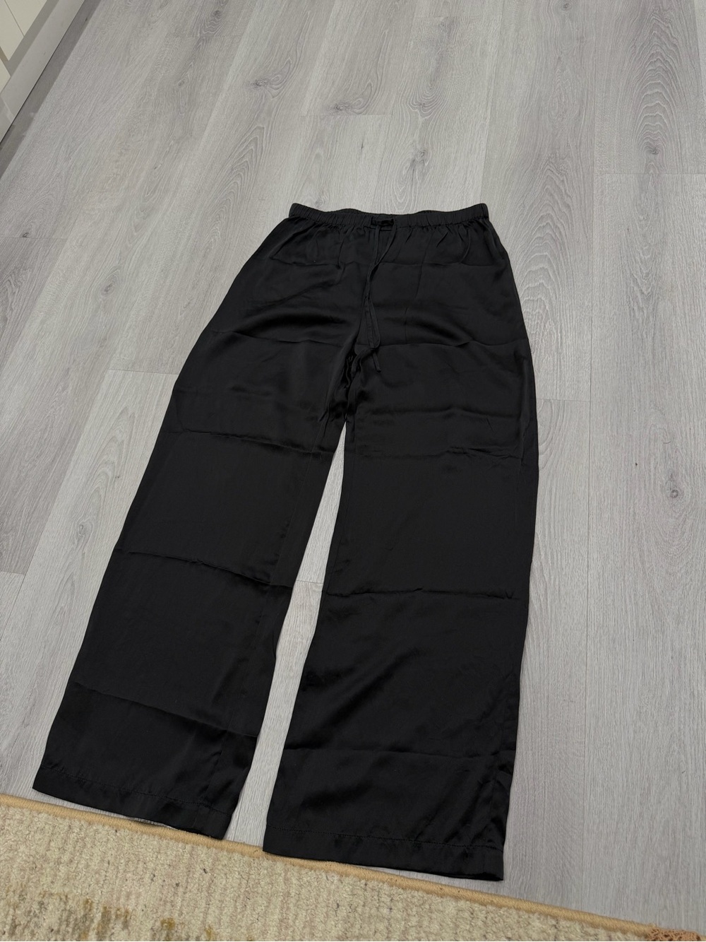 Women’s Reformation Olina Silk Pants size small